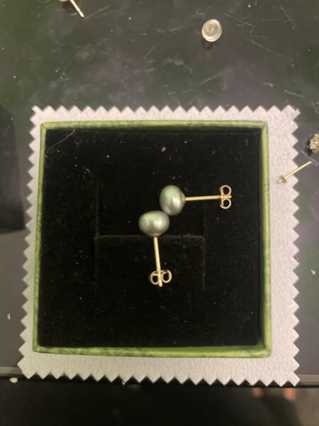 Cercei fetite/ femei Aur 14 k cu perla de cultura.