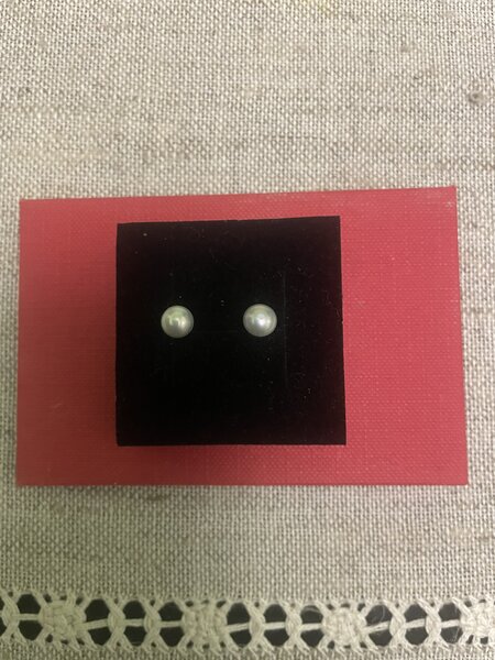 Cercei fetite/ femei Aur 14 k cu perla de cultura.